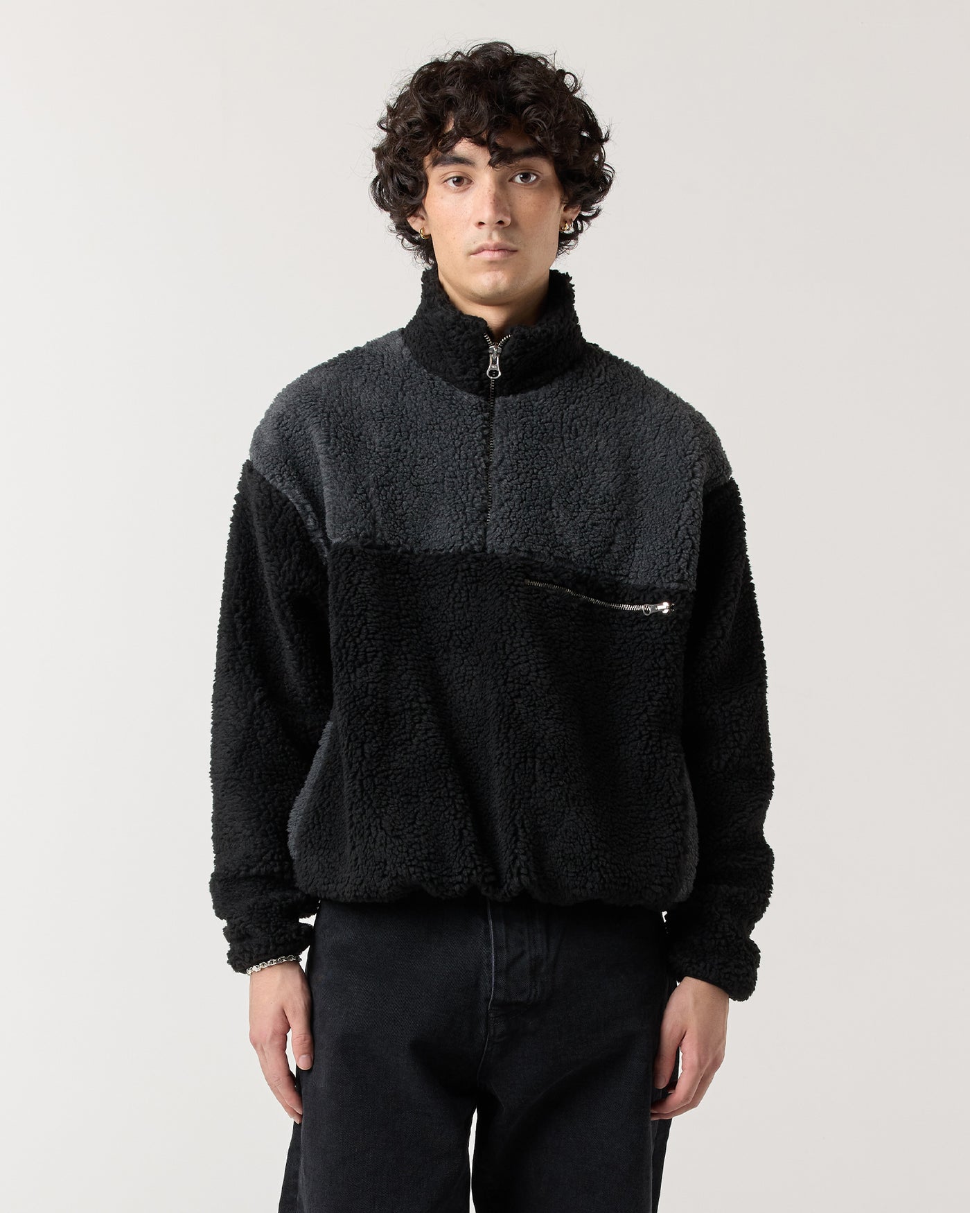 Seclusion Fleece - Shadow Black