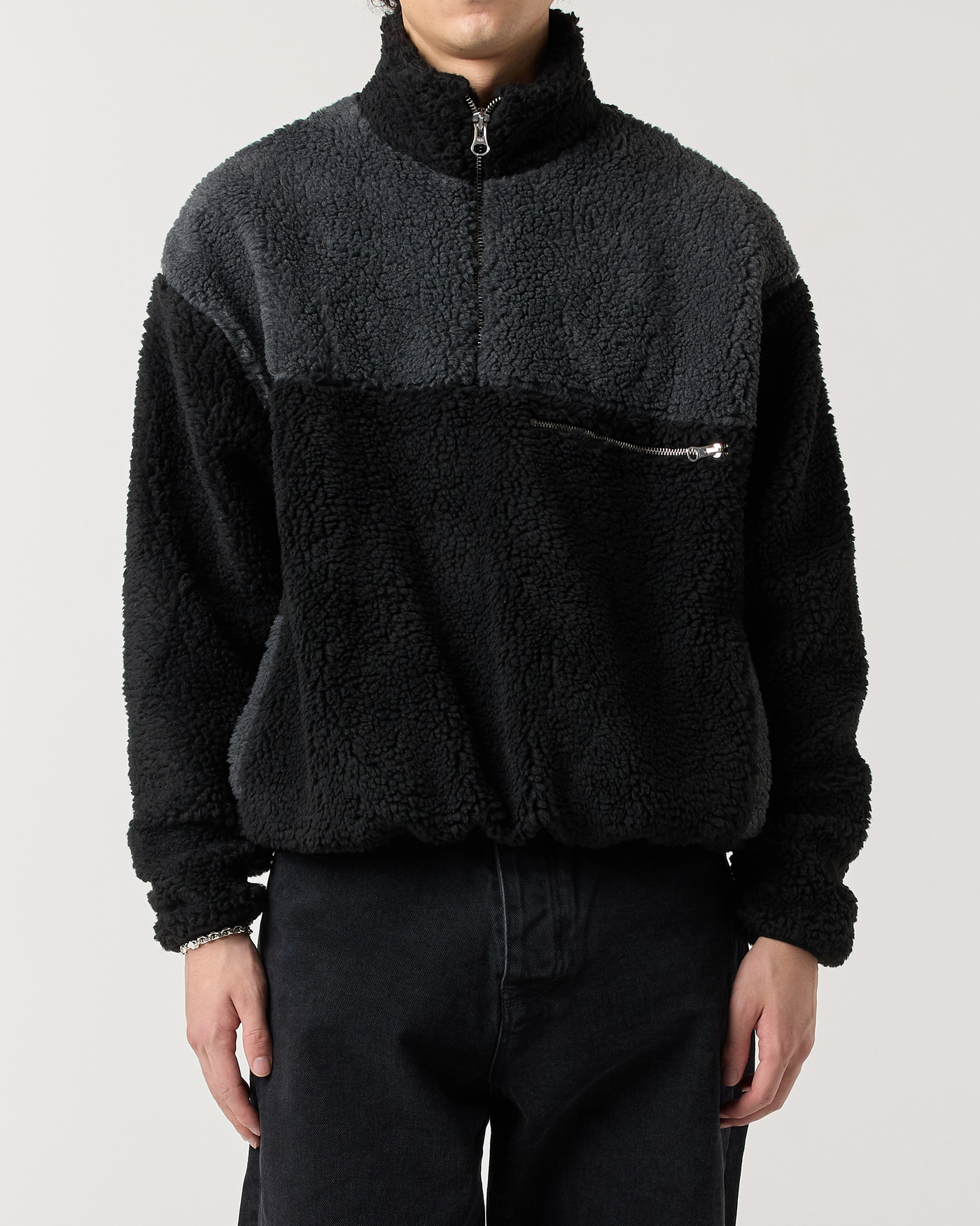 Seclusion Fleece - Shadow Black